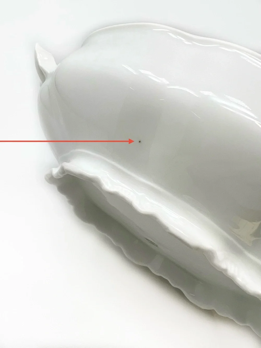 Haviland White Porcelain Covered Vegetable Serving Dish Ranson Bow Finial EUC